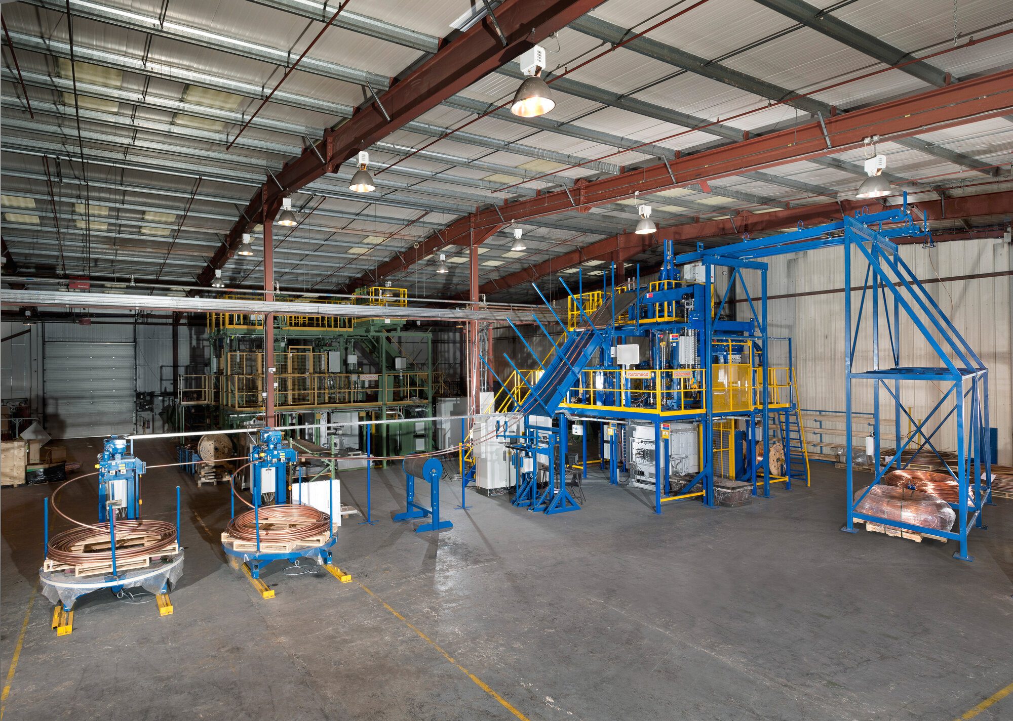 RSL 1400 platform above rod feed
